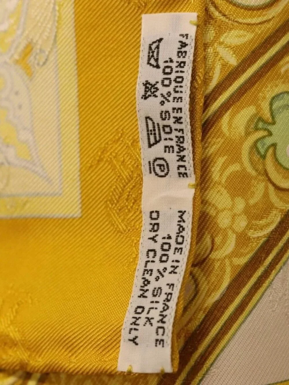 HERMES Carre 90 Scarf 
